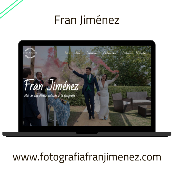 Copia de Copia de Laptop Mockup Instagram Post